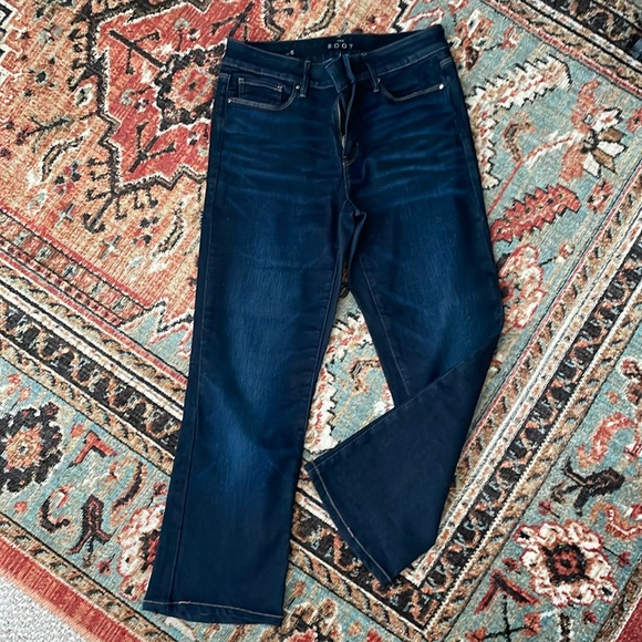 White House Black Market ankle jeans - Picture 1 of 3